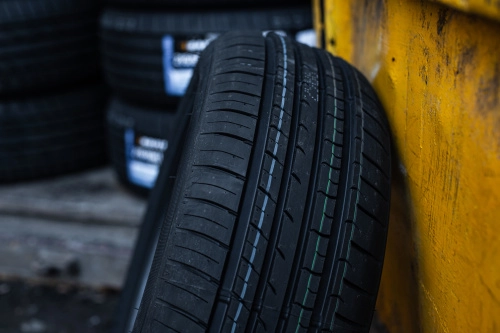 фото протектора и шины PREMIO ARZERO Шина Arivo PREMIO ARZERO 215/65 R16 98H